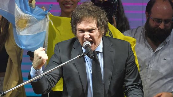 El principal candidato a diputado nacional de La Libertad Avanza por la ciudad de Buenos Aires, Javier Milei, dijo hoy que desde su espacio realizaron un trabajo duro y que los resultados se verán hoy a la noche, tras votar en el marco de las elecciones legislativas que se desarrollan este domingo. (Télam)