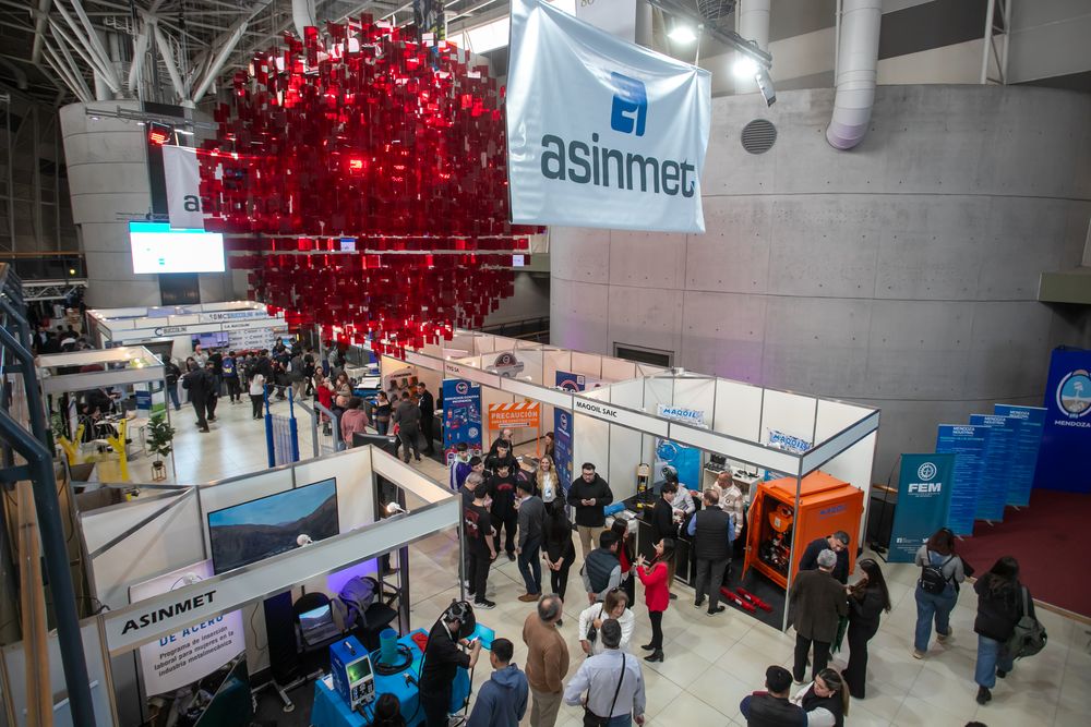 El Foro Industrial Mendoza 2025 reunió a empresas, universidades y autoridades para debatir el futuro productivo.