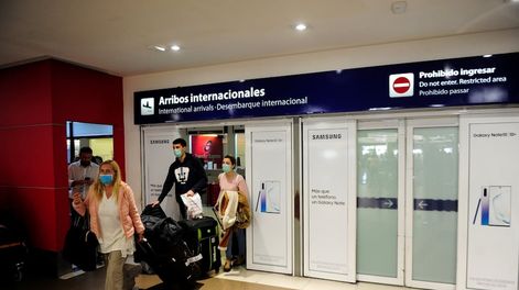 Detectaron una variante del virus SARS COV-2 del Reino Unido en un viajero que arribó de Frankfurt