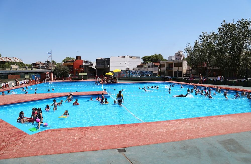 Cuidados y recomendaciones para evitar el COVID-19 en piletas