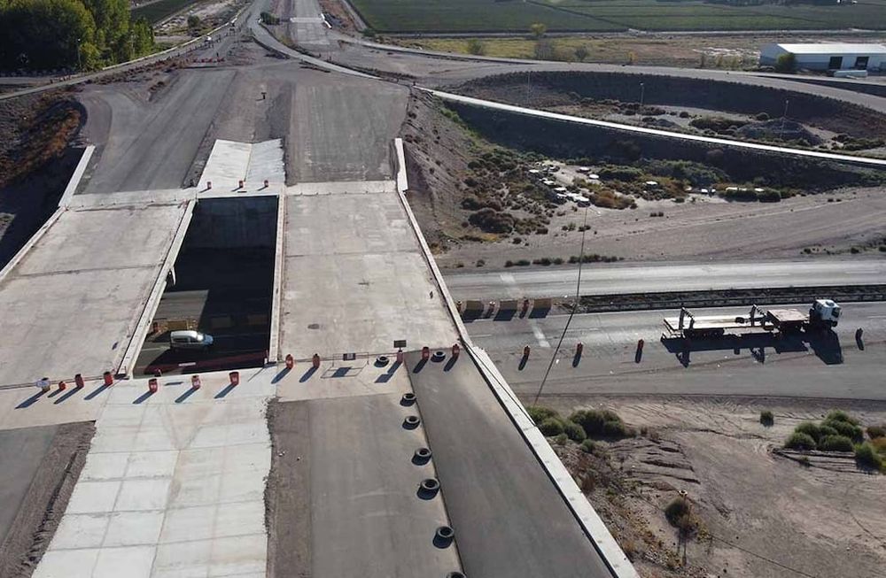 Estado de obras paralizadas de la Variante de Palmira que finliza en el Acceso sur y conecta con la ruta internacional 7 Foto:José Gutierrez / Los Andes