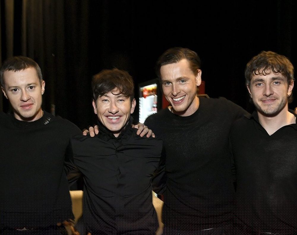 De izquierda a derecha: Joseph Quinn (George Harrison), Barry Keoghan (Ringo Starr), Harris Dickinson (John Lennon) y Paul Mescal (Paul McCartney)