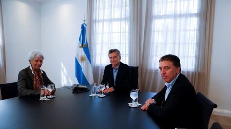 Los Andes | Mauricio Macri, Nicolás Dujovne, y la ex directora del Fondo Monetario Internacional (FMI), Christine Lagarde, en marzo de 2018.