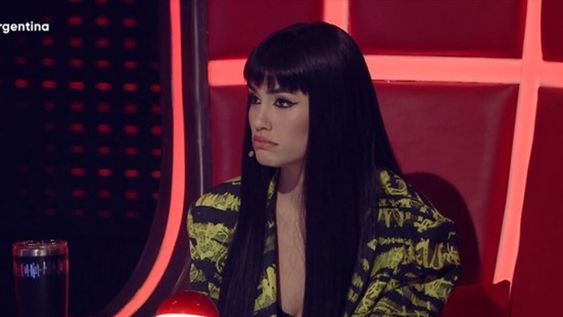 Lali Espósito bromeó con el ruido de gas que tentó a Mau y Ricky