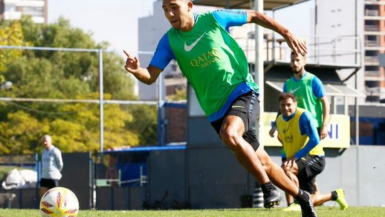 Alfaro ensaya con Tevez, Zárate y Reynoso pero sin Nández para la final con Central