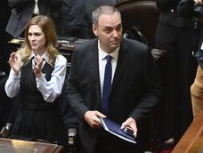 Adorni respondió en el Congreso sobre su patrimonio y el viaje a Punta del Este en medio de la investigación judicial Adorni respondió en el Congreso sobre su patrimonio y el viaje a Punta del Este en medio de la investigación judicial