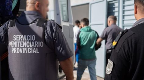 Traslado de internos en el Servicio Penitenciario provincial. Archivo