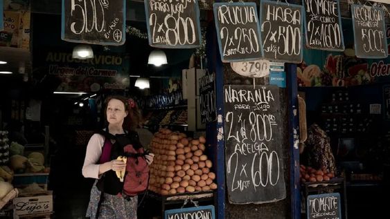 Argentina, donde las casas se compran con fajos de billetes de 100 dólares (Foto: The New York Times)