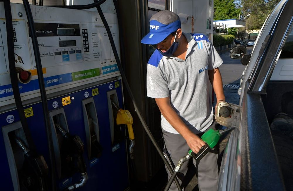 Las ventas de combustibles acumulan un 30% de crecimiento en lo que va del año. - Orlando Pelichotti / Los Andes
