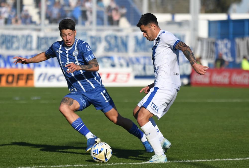 Por la 6ta. fecha de la zona B del Torneo Clausura, Godoy Cruz recibe a Vélez en el estadio Feliciano Gambarte.&nbsp;