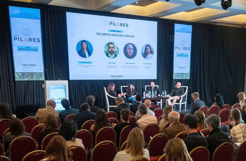 Muchas personas se acercaron al primer encuentro del ciclo Pilares, que tuvo como temática a la Innovación y el Talento. Foto: Ignacio Blanco / Los Andes