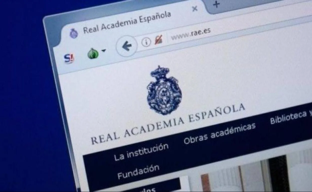 La RAE resolvió la duda de cómo es que se usan las palabras debajo y abajo.