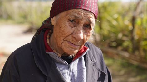 Catalina Peña, la abuela de Loan, reza todos los días para que el nene aparezca. Foto Clarín