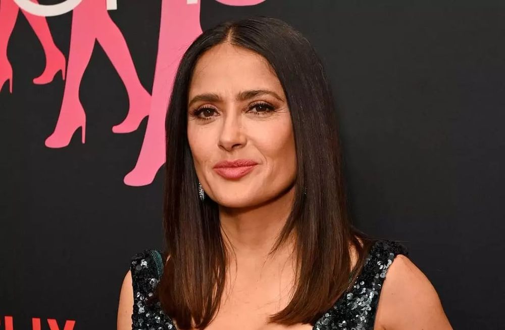 Un video confirma que Salma Hayek no envejece