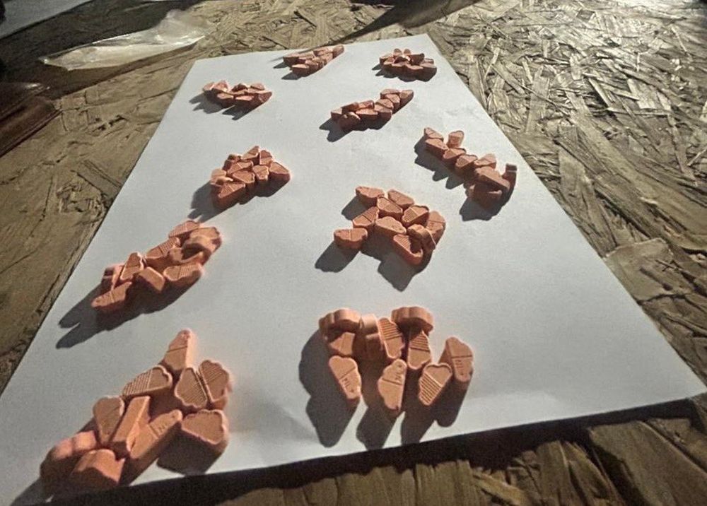 Operativos antidroga en Mendoza: secuestraron ketamina, éxtasis y MDMA y detuvieron a cinco personas.