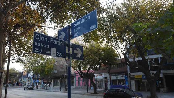 Después de meses cortada por trabajos, habilitan al tránsito calle San Juan de Ciudad entre calle Vicente Zapata y Alem de Ciudad. Foto: José Gutierrez / Los Andes