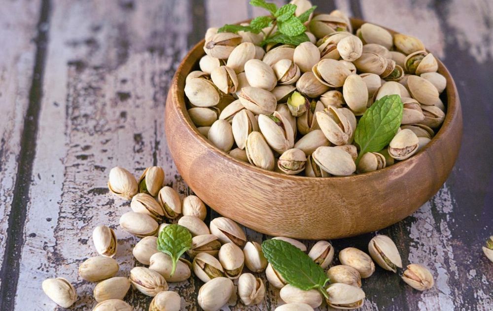 Su efecto es antiinflamatorio y sus nutrientes lo convierten en una alternativa saludable a las comidas pesadas antes de dormir.
