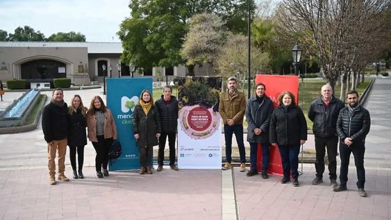 Se realizó la apertura del concurso de anteproyectos para la puesta en valor de la fuente del Área Fundacional