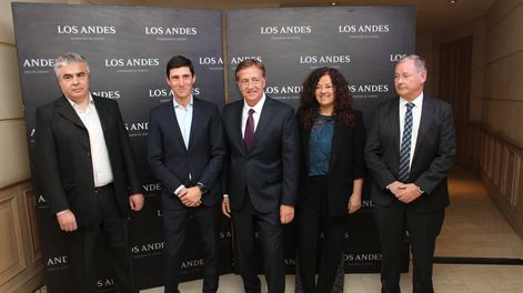 Raúl Pedone, Camilo De Lillo, el gobernador Rodolfo Suarez, Nora Vicario y Daniel Estrella
