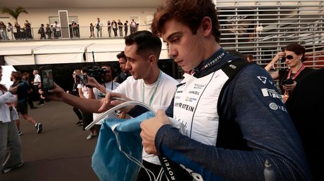 Los Andes | AME1004. CIUDAD DE MÉXICO (MÉXICO), 25/10/2024.- El piloto argentino del equipo Williams Franco Colapinto (d), participa en la segunda sesión de prácticas este viernes del Gran Premio de Fórmula 1 en el Autódromo Hermanos Rodriguez de la Ciudad de México
