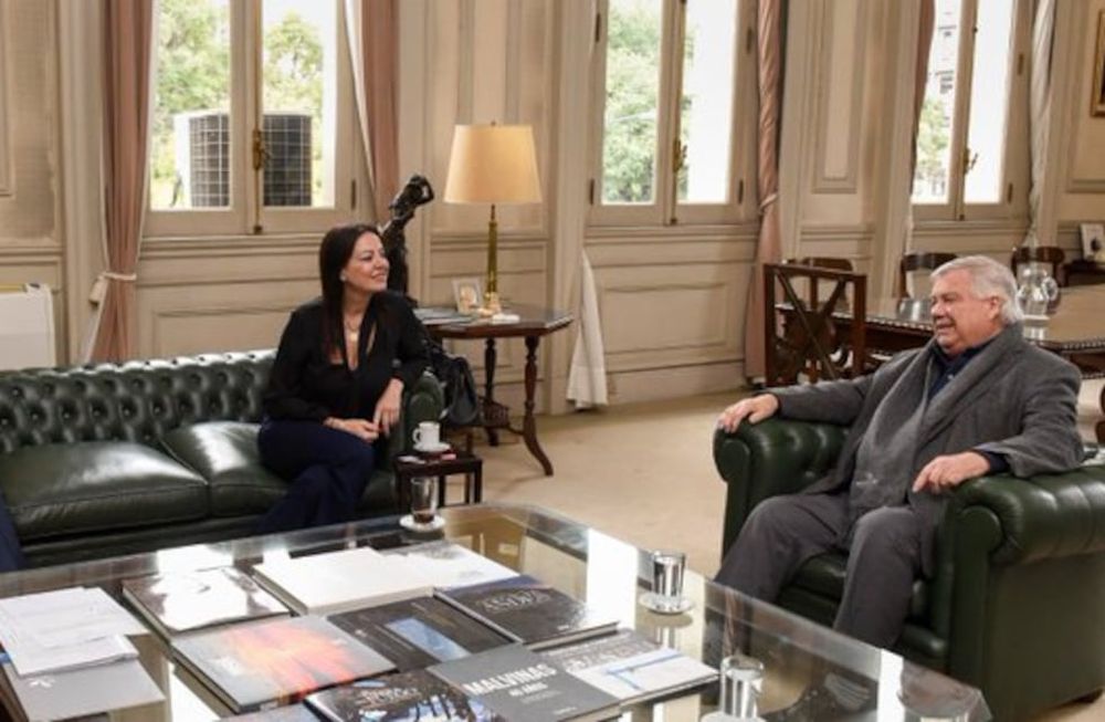Sandra Pettovello con el secretario de Educación, Carlos Torrondell y el rector de la Universidad de Buenos Aires, Ricardo Gelpi - Ministerio de Capital Humano
