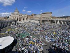 Adiós al papa Francisco: miles de fieles lo despiden en Plaza San Pedro y la Basílica de Santa María la Mayor.