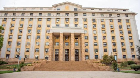 El servicio incluye software, equipamiento y soporte técnico, con pagos distribuidos en distintos ejercicios presupuestarios.