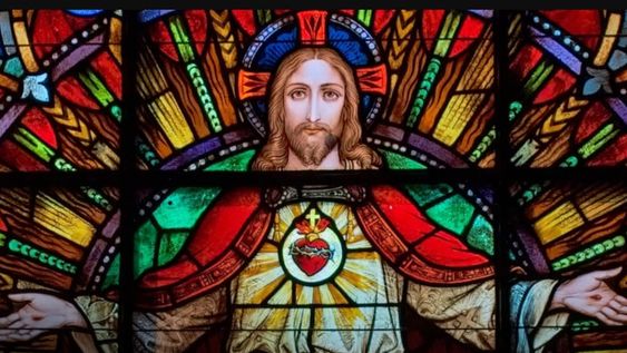 Los Mandamientos se deben observar, pero no nos dan la justicia; está la gratuidad de Jesucristo, el encuentro con Jesucristo que nos justifica gratuitamente. El mérito de la fe es recibir a Jesús, señaló el Papa Francisco.