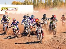 Colorida escena de la última fecha del Motocross vernáculo, que se disputó en el estupendo escenario de El Carrizal Colorida escena de la última fecha del Motocross vernáculo, que se disputó en el estupendo escenario de El Carrizal