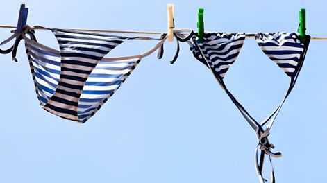 Con la llegada del verano y el aumento de las temperaturas se vuelve indispensable tener nuestras mallas o trajes de baño en perfectas condiciones.