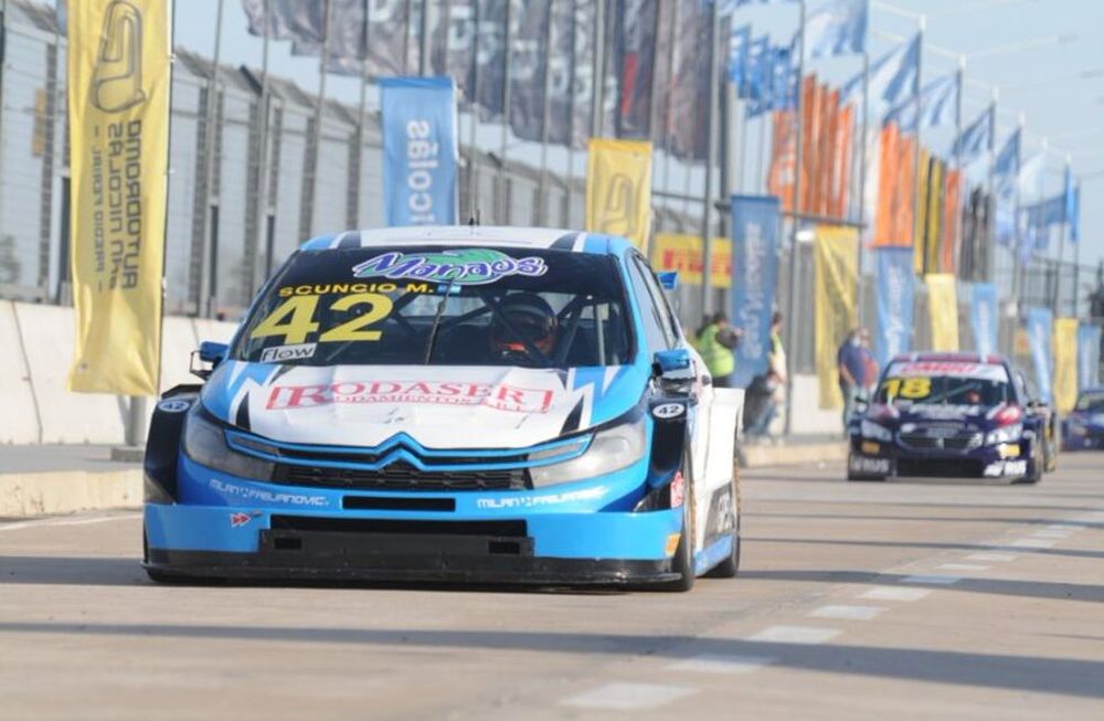 El piloto de Bahía Blanca, radicado en Chile, está conforme con el rendimiento del auto en las últimas fechas del año.
