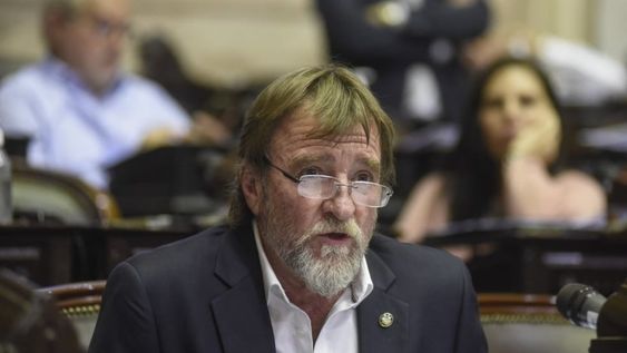 El diputado nacional Jorge Rizzoti (UCR- Jujuy) expresó su reclamo por la exclusión de reformas fiscales para el rubro producción tabacalera.