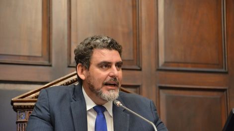 Mamarracho jurídico: la reacción del Gobierno ante la presentación del peronismo en la Justicia