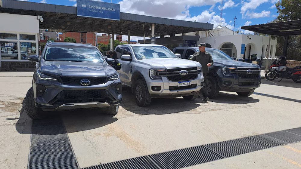 Alerta por estafas en Buenos Aires:&nbsp;&nbsp;alquilaban autos de alta gama, no los devolvían y los encontraron en Bolivia