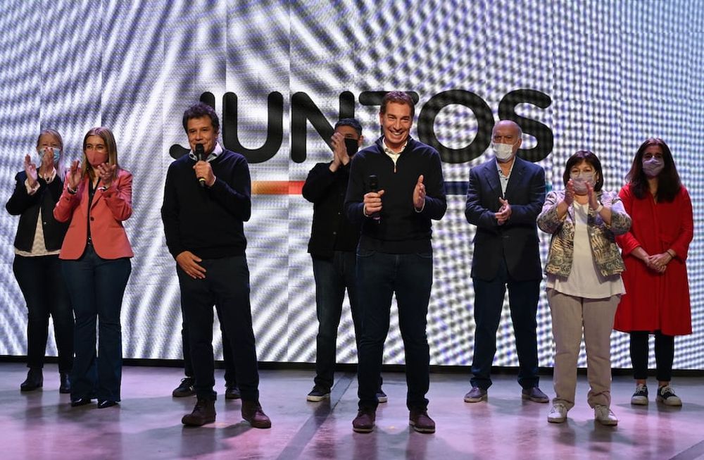 La interna de Juntos se definió a favor del larretista Diego Santilli, quien se impuso sobre el médico radical Facundo Manes. Foto: Clarín