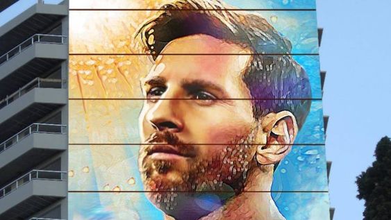 Hoy inauguran un enorme mural de Lionel Messi cerca del Monumento a la Bandera./Gentileza