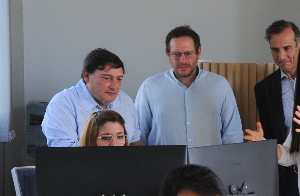 Cómo funciona la app del 911 que quiere Omar Parisi