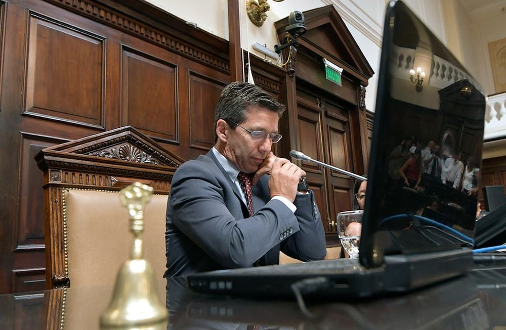 Tratamientos de leyes en Cámara de DiputadosUno de los proyectos es el de saneamiento de la Obra Social de Empleados Provinciales (OSEP), El otro es el de la Declaración de Impacto Ambiental (DIA) para la exploración de la mina de cobre Cerro Amarillo en la mina de Malargüe.Andrés LombardiFoto: Orlando Pelichotti