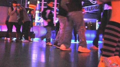 Temporada de fiestas: 6 consejos para padres para acompañar mejor a los hijos adolescentes