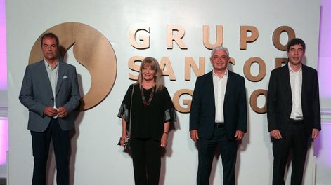 Los Andes | El Presidente de Prevención ART, Gustavo Badosa; el Presidente de SANCOR Seguros Alfredo Panella, junto a su esposa (centro) y el CEO del Grupo Sancor Seguros, Alejandro Simón.