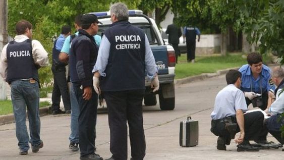 Asesinaron a un joven en La Matanza mientras esperaba a su novia. - Imagen ilustrativa