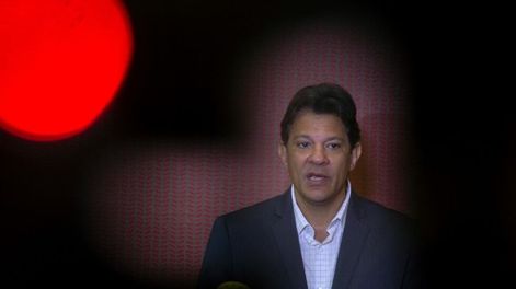 Haddad: “Bolsonaro quiere fusilar al que piensa diferente”