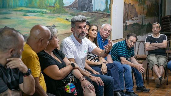 Ulpiano Suarez compartió con vecinos la primera reunión del programa de Participación Vecinal para la Prevención