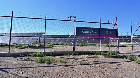 Los polideportivos de Godoy Cruz se abastecen con paneles solares