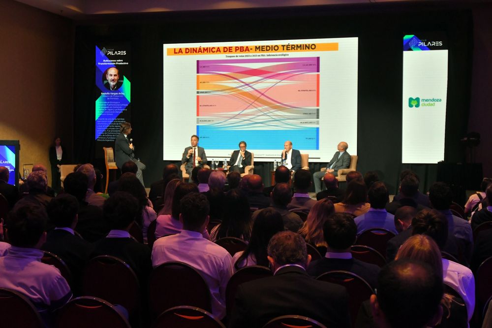 Luego del éxito de sus ediciones anteriores, Pilares vuelve con una nueva propuesta enfocada en inteligencia artificial aplicada a empresas, innovación y desarrollo productivo.