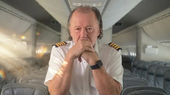 Enrique Piñeyro desmintió la creación de una nueva línea aérea comercial en Argentina.