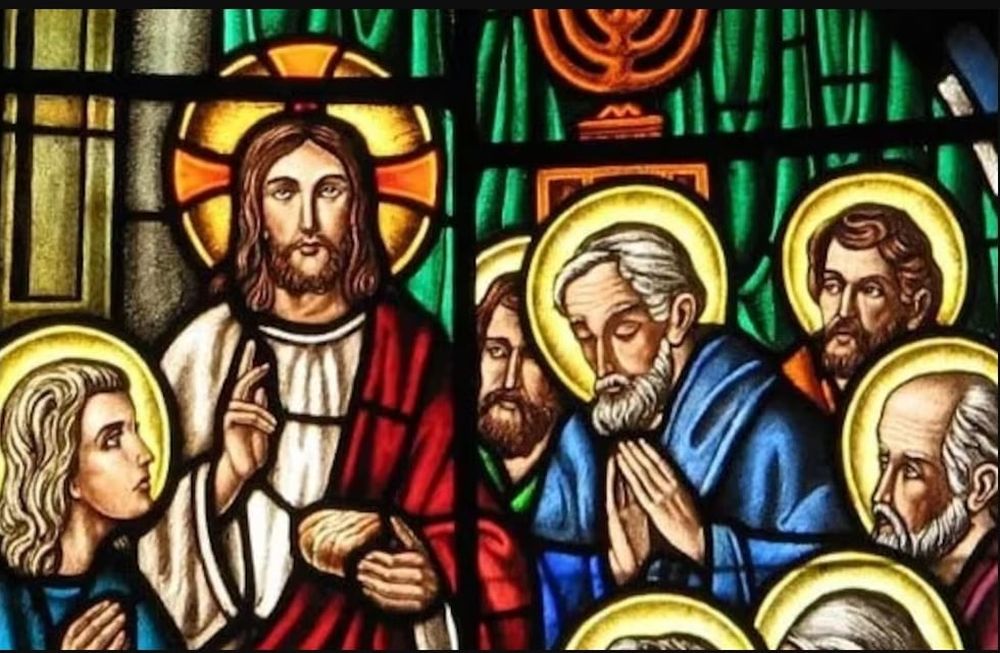 Éste es el pan que ha bajado del cielo; no es como el maná que comieron sus padres, pues murieron. El que come de este pan vivirá para siempre.