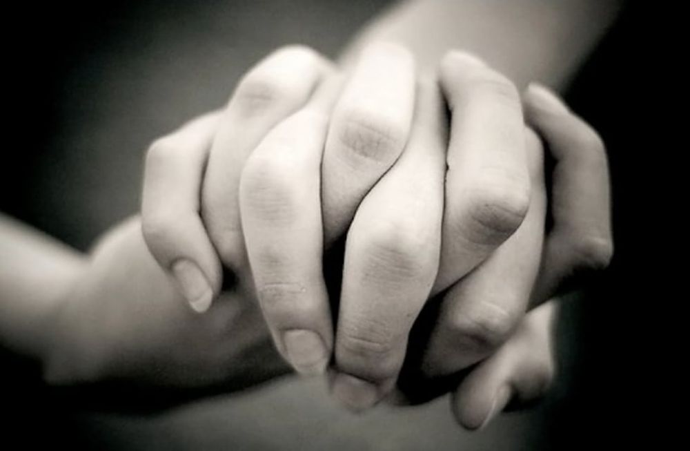 Es tu vecina, es la mía, vive prácticamente ahí, al lado tuyo y esta historia puede ser la de tantas mujeres que son abandonadas y quedan con la responsabilidad de los hijos y el hogar.