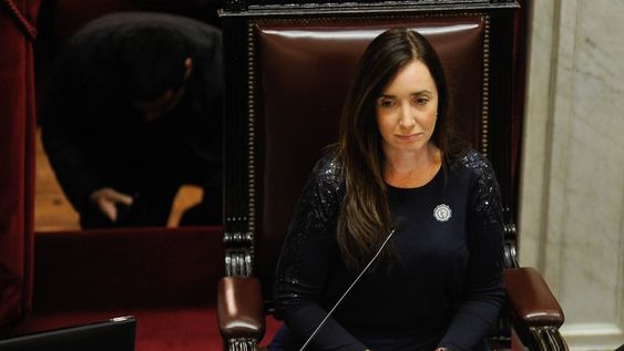 La vicepresidenta cuestionó a Fabiola Yañez, luego de que la exprimera dama diera una entrevista. Imagen de archivo/Federico López Claro.