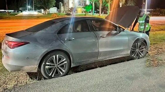 El automóvil Mercedes Benz CLA 200 secuestrado.